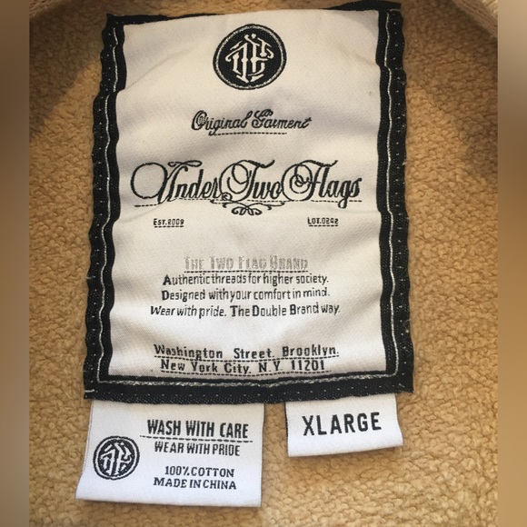 Under Two Flags Camo Crewneck EUC - Picture 6 of 6